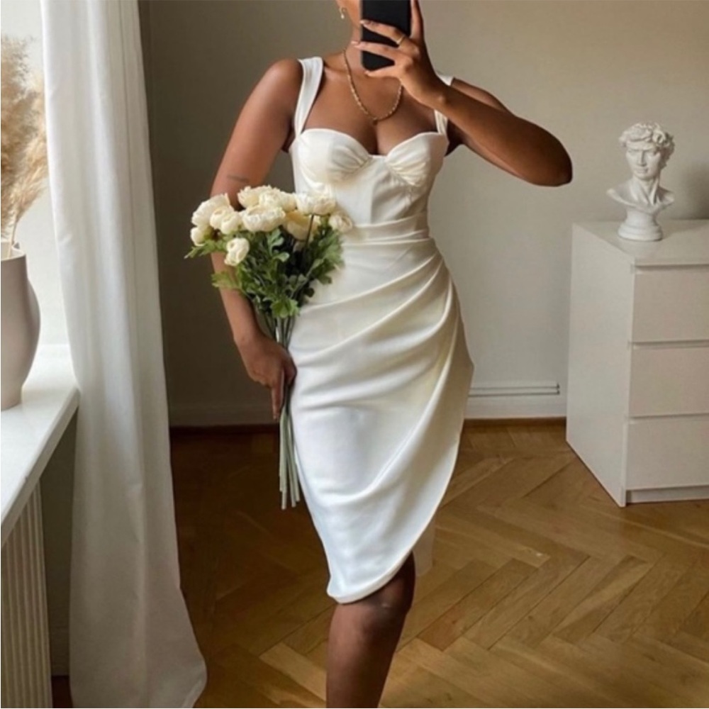 Omaria dress HOUSE OF CB